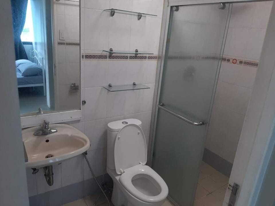 Spacious 2 Bedroom Unit With Pool Manila Luaran gambar