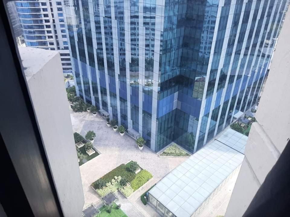 Spacious 2 Bedroom Unit With Pool Manila Luaran gambar