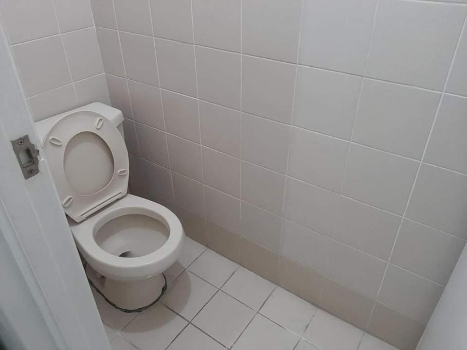 Spacious 2 Bedroom Unit With Pool Manila Luaran gambar